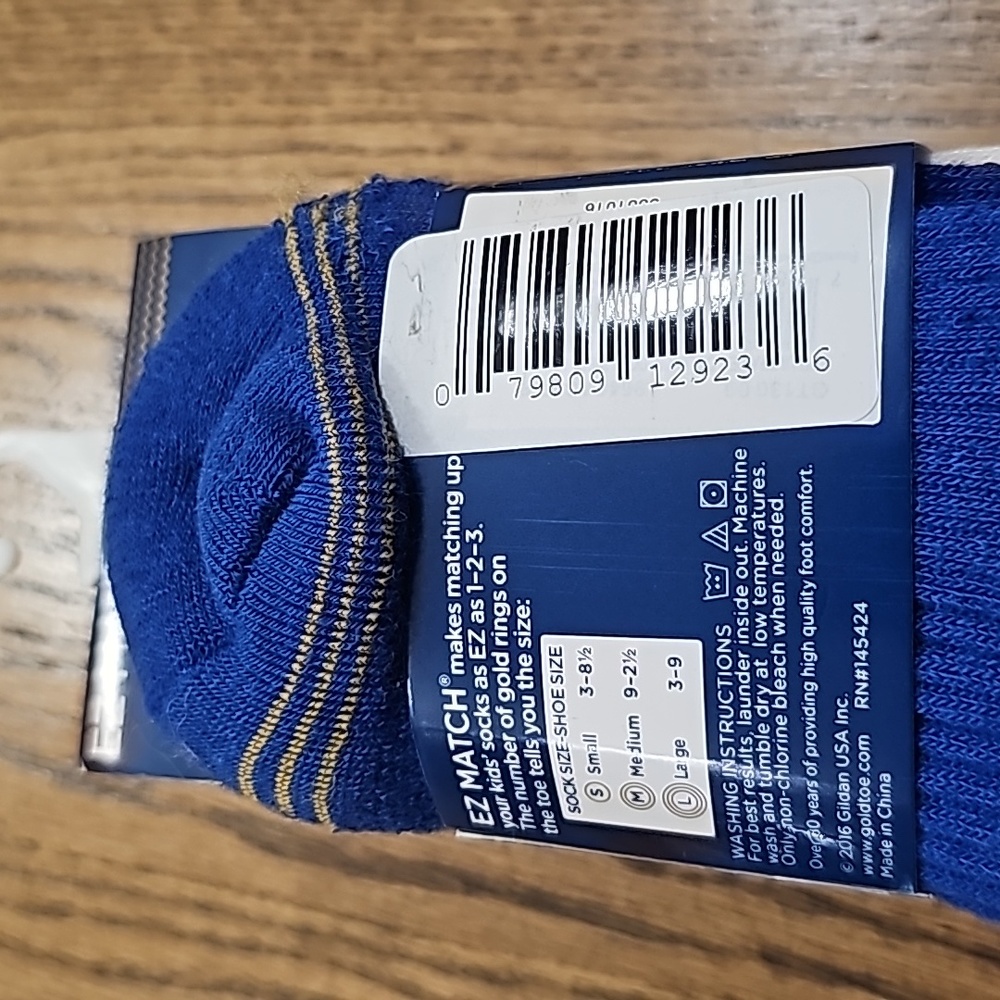 Goldtoe Socks - Picture 3 of 3